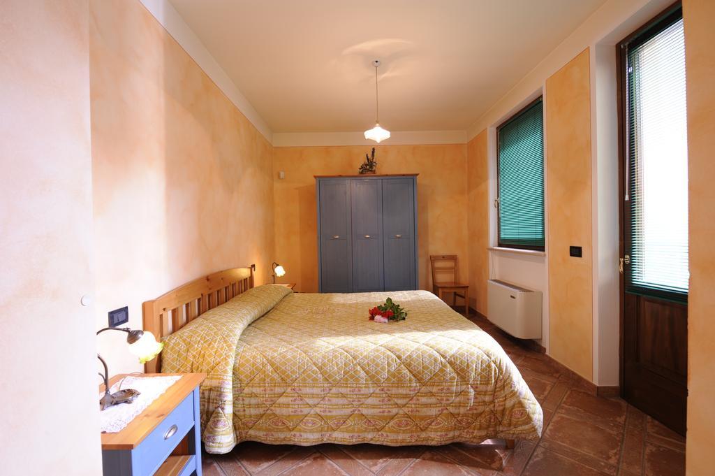 Agriturismo Gian Galeazzo Visconti Casa de hóspedes Valeggio sul Mincio Quarto foto