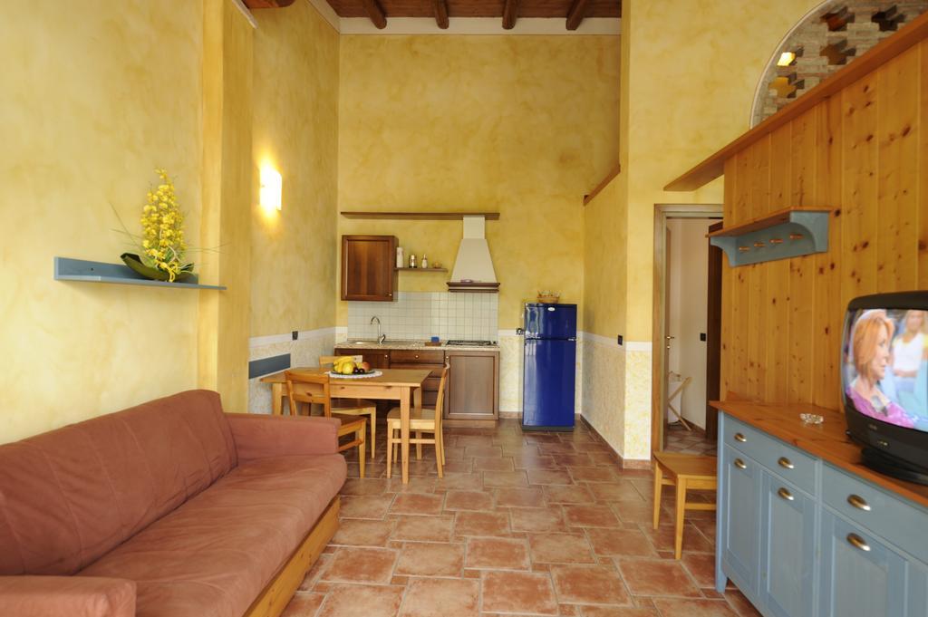 Agriturismo Gian Galeazzo Visconti Casa de hóspedes Valeggio sul Mincio Quarto foto