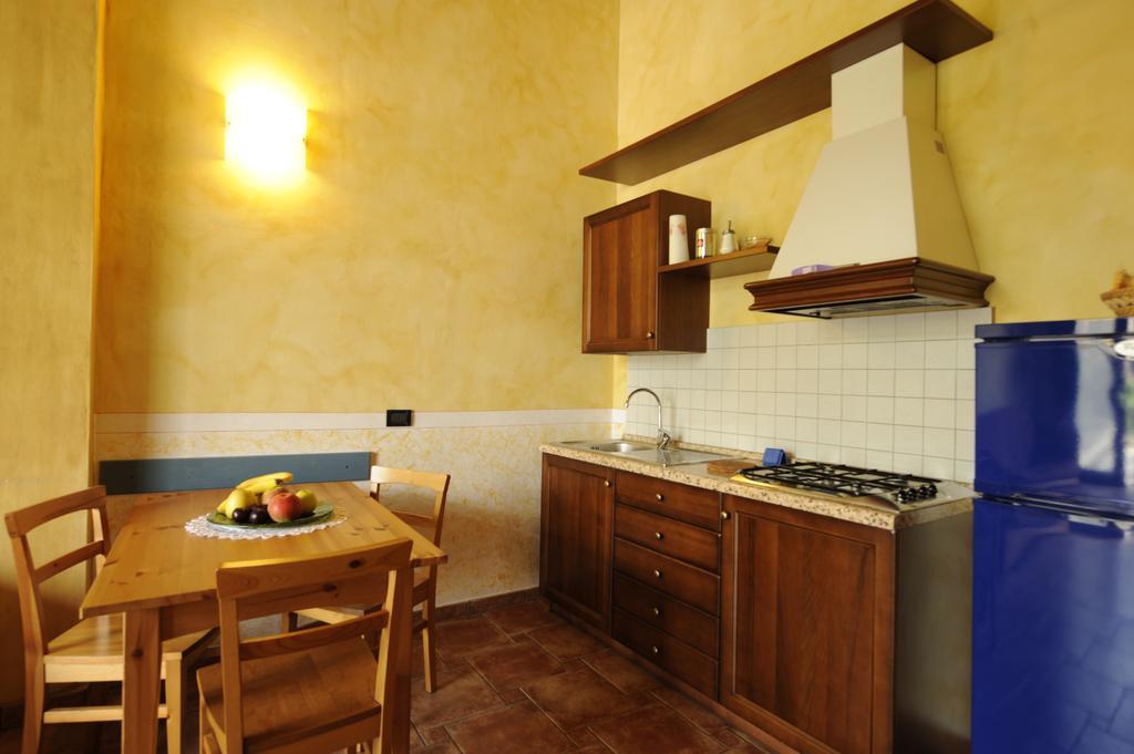 Agriturismo Gian Galeazzo Visconti Casa de hóspedes Valeggio sul Mincio Quarto foto